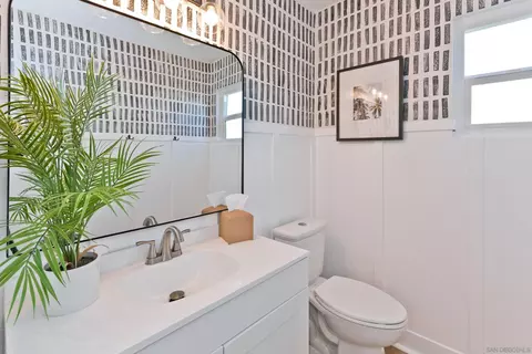 Bath - 46352 Willow Ln, Indio, CA 92201 photo 1 of 4