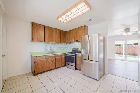 Kitchen - 181 Heritage St, Oceanside, CA 92058 photo 2 of 2