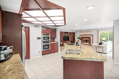 Kitchen - 15061 Lyons Vly, Jamul, CA 91935 photo 2 of 3
