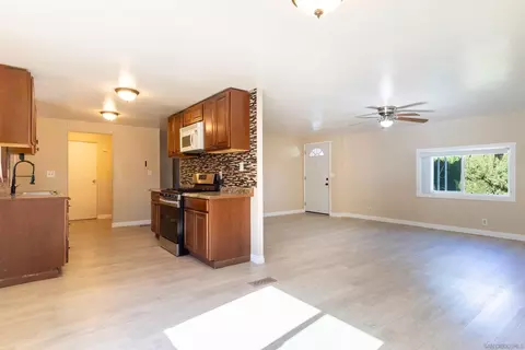 Living - 4660 N River Rd #80, Oceanside, CA 92057 photo 1 of 2