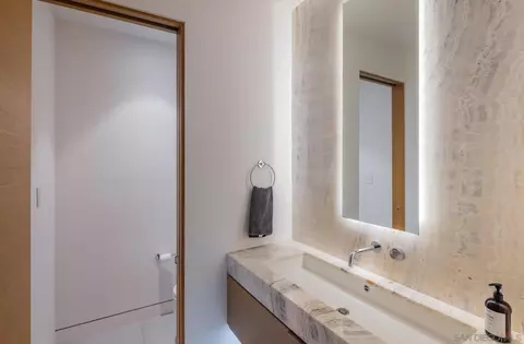 Bath - 521 S Rios Ave, Solana Beach, CA 92075 photo 1 of 7