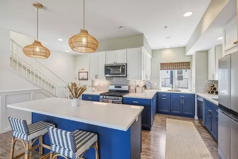 4100 Voltaire St #101, San Diego, CA 92107
