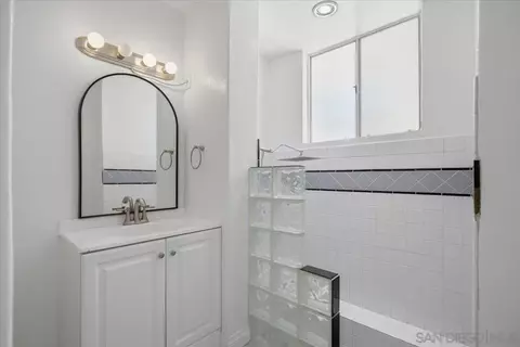 Bath - 4654 68th, La Mesa, CA 91942 photo 5 of 7