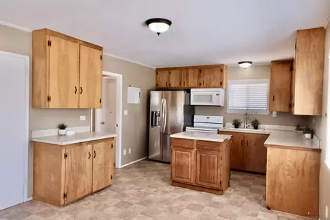 Kitchen - 3406 Windward Dr, Julian, CA 92036 photo 3 of 5