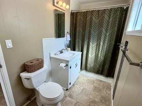Bath - 3406 Windward Dr, Julian, CA 92036 photo 1 of 1