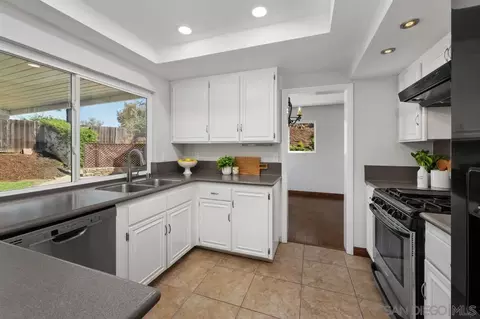 Kitchen - 14653 Dash Way, Poway, CA 92064 photo 2 of 3