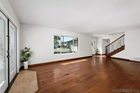 Living - 14653 Dash Way, Poway, CA 92064 photo 3 of 7