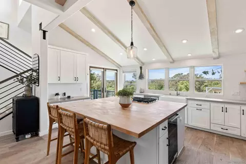 Kitchen - 3003 Guajome Lake Rd, Oceanside, CA 92057 photo 3 of 4