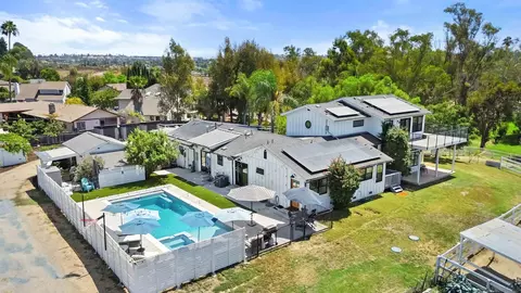 View/Area - 3003 Guajome Lake Rd, Oceanside, CA 92057 photo 2 of 6