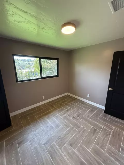 Bedroom - 519 Camelot Dr, Oceanside, CA 92054 photo 1 of 2