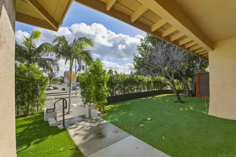 Exterior - 519 Camelot Dr, Oceanside, CA 92054 photo 7 of 11