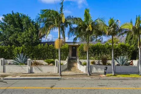Exterior - 519 Camelot Dr, Oceanside, CA 92054 photo 8 of 11