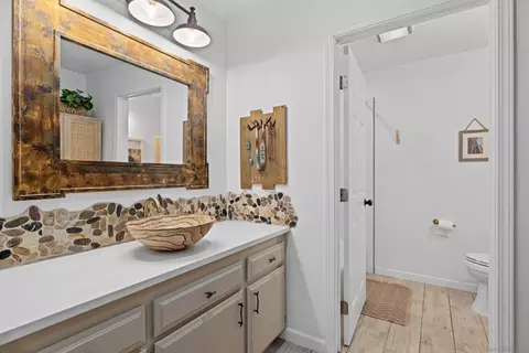 Bath - 28960 Cedar Ln, Pine Valley, CA 91962 photo 1 of 4