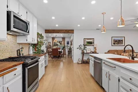 Kitchen - 28960 Cedar Ln, Pine Valley, CA 91962 photo 3 of 5