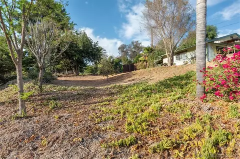 Exterior - 11435 Rocoso Rd, Lakeside, CA 92040 photo 2 of 10