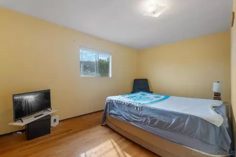 Bedroom - 11435 Rocoso Rd, Lakeside, CA 92040 photo 4 of 6