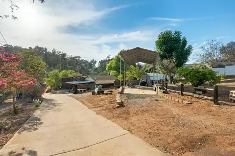 Exterior - 11435 Rocoso Rd, Lakeside, CA 92040 photo 7 of 10