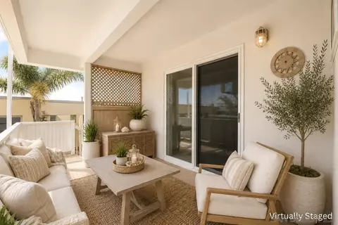 Exterior - 120-26 4th St, Del Mar, CA 92014 photo 4 of 7