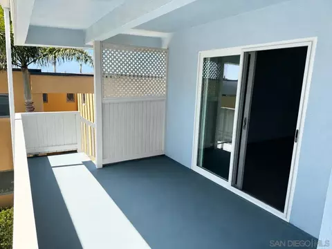 Exterior - 120-26 4th St, Del Mar, CA 92014 photo 5 of 7