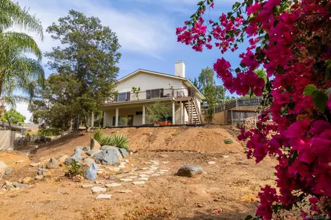Exterior - 12312 Sunbrite Ln, Lakeside, CA 92040 photo 3 of 7