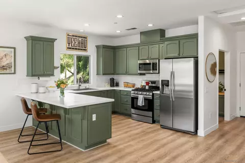 Kitchen - 12312 Sunbrite Ln, Lakeside, CA 92040 photo 1 of 3