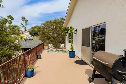 Exterior - 12312 Sunbrite Ln, Lakeside, CA 92040 photo 5 of 7