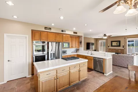 Kitchen - 2267 Orchard View Ln, Escondido, CA 92027 photo 2 of 3