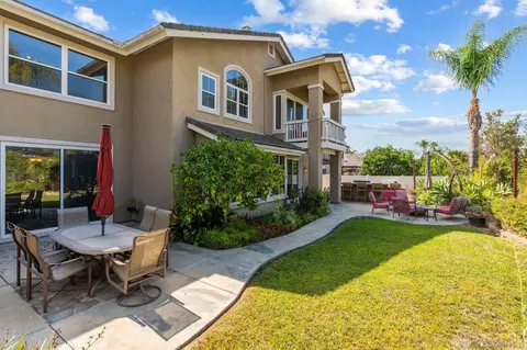 Exterior - 2267 Orchard View Ln, Escondido, CA 92027 photo 5 of 10