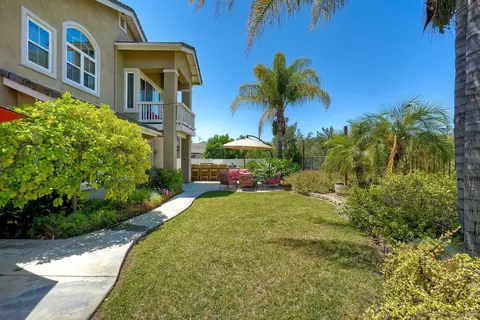 Exterior - 2267 Orchard View Ln, Escondido, CA 92027 photo 8 of 10