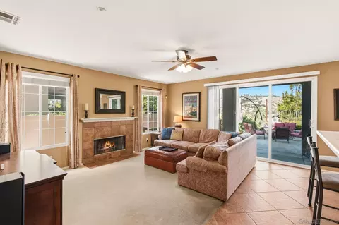 Living - 2267 Orchard View Ln, Escondido, CA 92027 photo 1 of 3