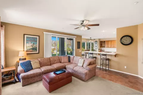 Living - 2267 Orchard View Ln, Escondido, CA 92027 photo 2 of 3