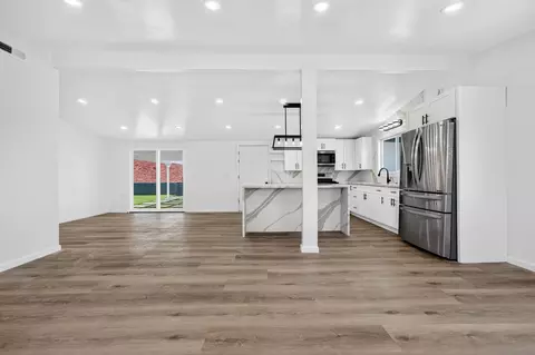 Living - 669 Skyview St, El Cajon, CA 92020 photo 1 of 3