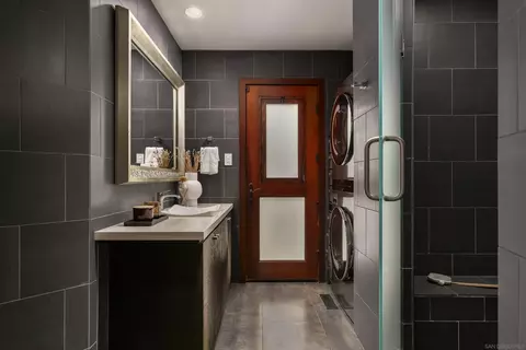 Other - 1112 Neptune Ave, Encinitas, CA 92024 photo 5 of 10