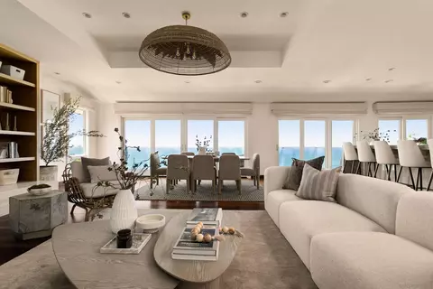 Living - 1112 Neptune Ave, Encinitas, CA 92024 photo 3 of 3