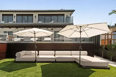 Exterior - 1112 Neptune Ave, Encinitas, CA 92024 photo 13 of 15