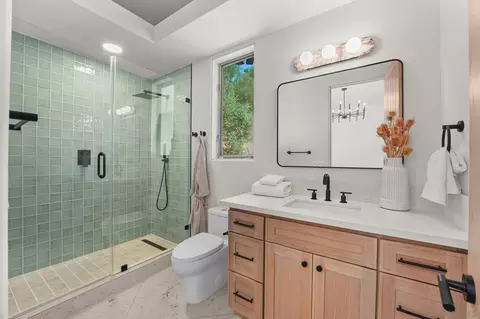Bath - 15711 Salida Del Sol, Ramona, CA 92065 photo 7 of 7