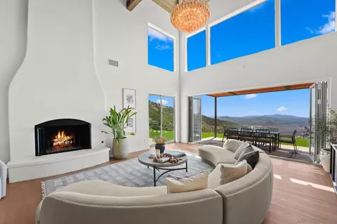 Living - 15711 Salida Del Sol, Ramona, CA 92065 photo 2 of 9