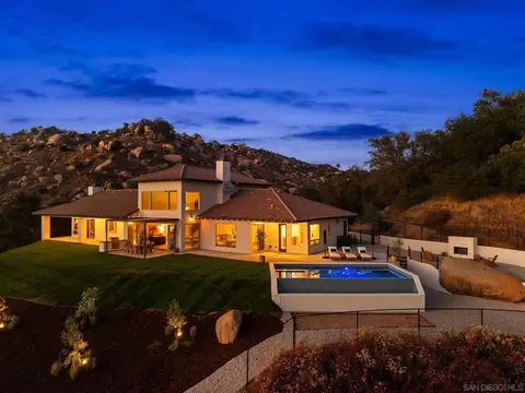 Exterior - 15711 Salida Del Sol, Ramona, CA 92065 photo 6 of 19