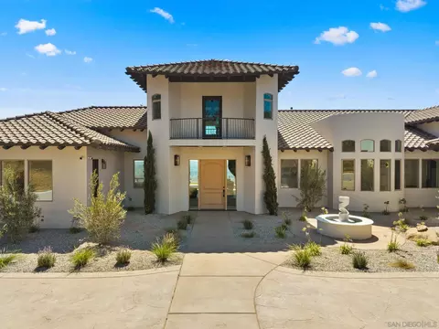 Exterior - 15711 Salida Del Sol, Ramona, CA 92065 photo 4 of 19
