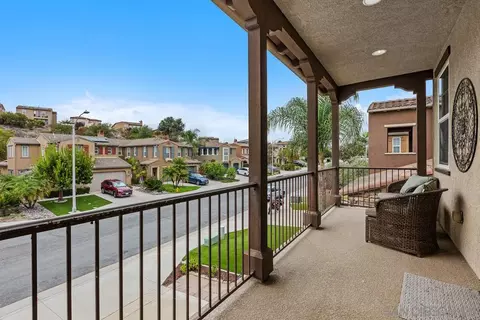 Exterior - 1237 Breakaway Dr, Oceanside, CA 92057 photo 7 of 14
