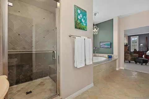 Bath - 1237 Breakaway Dr, Oceanside, CA 92057 photo 4 of 8