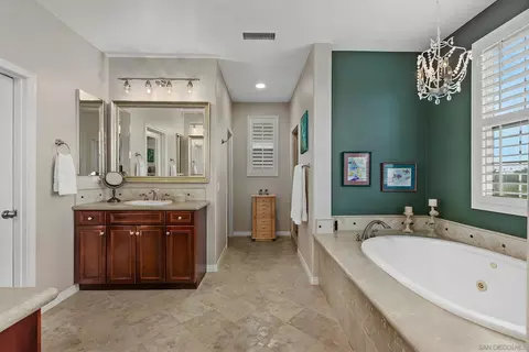 Bath - 1237 Breakaway Dr, Oceanside, CA 92057 photo 2 of 8