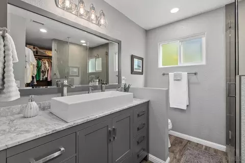 Bath - 13329 Olive Meadows Dr, Poway, CA 92064 photo 1 of 3