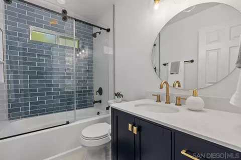 Bath - 13329 Olive Meadows Dr, Poway, CA 92064 photo 3 of 3