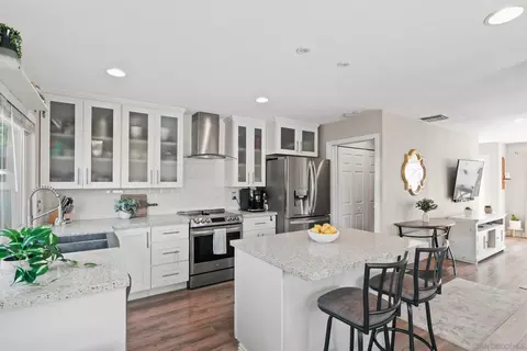 11401 Florindo Rd, San Diego, CA 92127