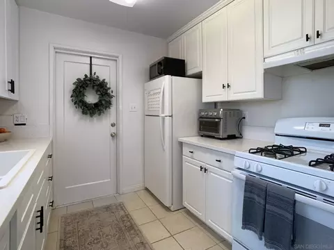 Kitchen - 5111 Jackson Dr, La Mesa, CA 91942 photo 1 of 3