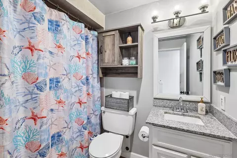 Bath - 5074 Gold, Oceanside, CA 92057 photo 2 of 2