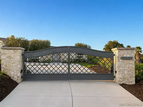 3240 Via Del Cielo, Fallbrook, CA 92028 photo 8