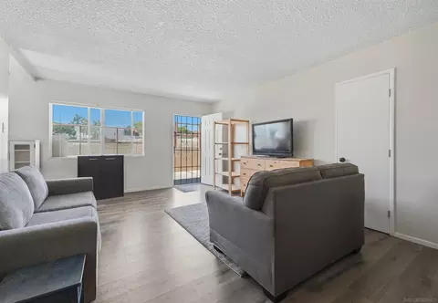 810 Acacia Ave, Oceanside, CA 92058 photo 4