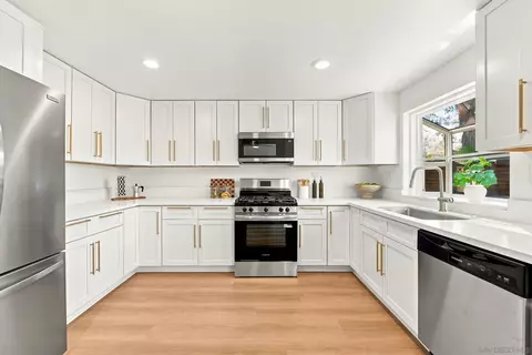 Kitchen - 14929 Conchos Dr, Poway, CA 92064 photo 2 of 6